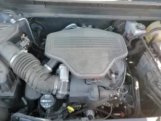 ✅ 2020 GMC Acadia SLT • VIN: 1GKKNULS1LZ194878 • Лот: 82335185. Опубликован ранее на Copart с пробегом 102 134 миль. Бесплатный доступ к архиву аукционных продаж из США и подробный отчёт об истории автомобиля на DreamBid. Изображение 17.