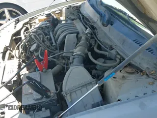 ✅ 2001 Ford Taurus LX • VIN: 1FAFP52U61A187636 • Lot: 42477322. Wystawiony na IAAI z przebiegiem 118 467 mil. Bezpłatny archiwum sprzedaży aukcyjnych z USA i szczegółowy raport historii pojazdu na DreamBid. Zdjęcie 13.