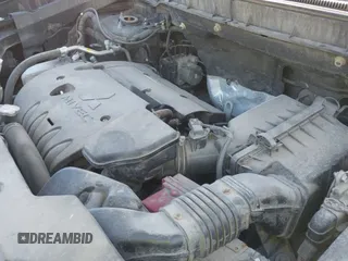 ✅ 2018 Mitsubishi Outlander SE • VIN: JA4AP3AW0JZ016369 • Lot: 43110065. Listed on IAAI with 172,171 mi. Free auction sales archive from the USA and detailed vehicle history report at DreamBid. Image 19.