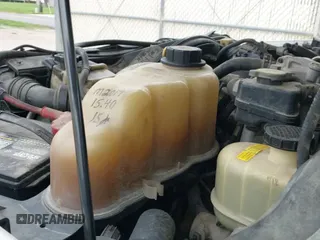 ✅ 2009 Ford F-250 XL • VIN: 1FTSW21R89EA13708 • Lot: 41835218. Listed on IAAI with 303,693 mi. Free auction sales archive from the USA and detailed vehicle history report at DreamBid. Image 20.