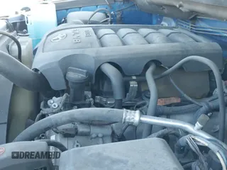 ✅ 2016 Toyota Tundra Platinum • VIN: 5TFAY5F19GX492751 • Lot: 41859998. Listed on IAAI with 134,797 mi. Free auction sales archive from the USA and detailed vehicle history report at DreamBid. Image 19.