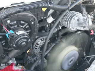 ✅ 2022 GMC Savana Cargo • VIN: 1GTW7AFP4N1139243 • Lot: 41519128. Wystawiony na IAAI z przebiegiem 37 776 mil. Bezpłatny archiwum sprzedaży aukcyjnych z USA i szczegółowy raport historii pojazdu na DreamBid. Zdjęcie 18.