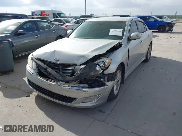 ✅ 2013 Hyundai Genesis 3.8L • VIN: KMHGC4DD1DU256426 • Lot: 42550938. Wystawiony na IAAI z przebiegiem 150 971 mil. Bezpłatny archiwum sprzedaży aukcyjnych z USA i szczegółowy raport historii pojazdu na DreamBid. Zdjęcie 2.