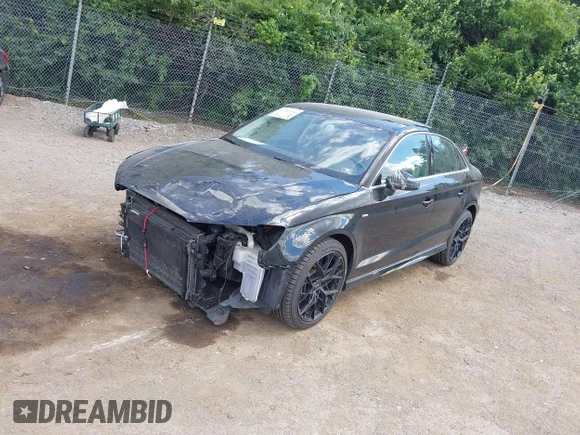 ✅ 2015 Audi A3 • VIN: WAUHJGFF5F1067391 • Lot: 45243940. Wystawiony na IAAI z przebiegiem 139 165 mil. Bezpłatny archiwum sprzedaży aukcyjnych z USA i szczegółowy raport historii pojazdu na DreamBid. Zdjęcie 2.
