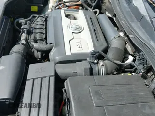 ✅ 2013 Volkswagen CC R-Line • VIN: WVWBN7AN8DE502891 • Лот: 42098939. Опубликован ранее на IAAI с пробегом 142 574 миль. Бесплатный доступ к архиву аукционных продаж из США и подробный отчёт об истории автомобиля на DreamBid. Изображение 12.