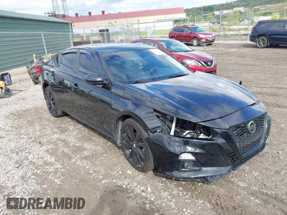 ✅ 2022 Nissan Altima SR • VIN: 1N4BL4CW4NN417614 • Лот: 44961067. Опубліковано раніше на IAAI з пробігом 41 992 миль. Безкоштовний доступ до архіву аукціонних продажів зі США та докладний звіт про історію автомобіля на DreamBid. Зображення 1.