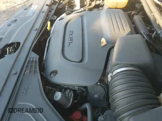 ✅ 2019 Chrysler Pacifica Touring L • VIN: 2C4RC1BG0KR539368 • Lot: 43213205. Wystawiony na IAAI z przebiegiem 114 418 mil. Bezpłatny archiwum sprzedaży aukcyjnych z USA i szczegółowy raport historii pojazdu na DreamBid. Zdjęcie 20.