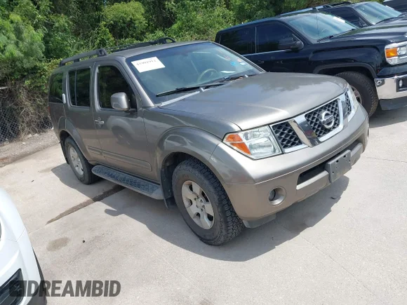 2006 Nissan Pathfinder LE