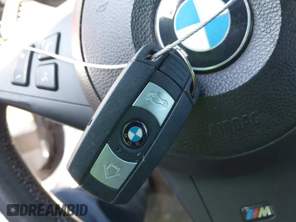 ✅ 2010 BMW 5 Series 550i • VIN: WBANW5C5XACT56767 • Lot: 41519419. Wystawiony na IAAI z przebiegiem 187 669 mil. Bezpłatny archiwum sprzedaży aukcyjnych z USA i szczegółowy raport historii pojazdu na DreamBid. Zdjęcie 11.