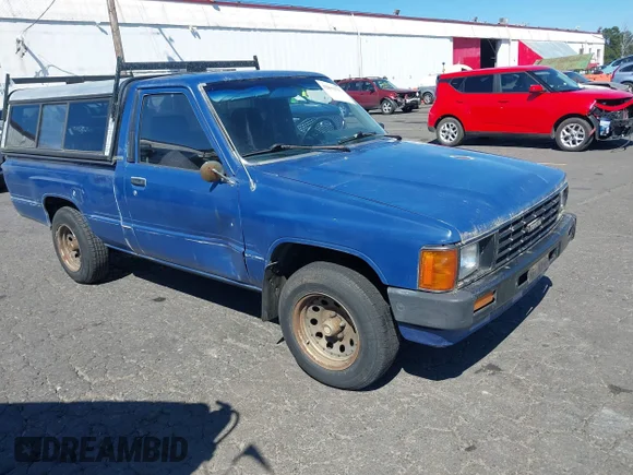 ✅ 1985 Toyota Pickup • VIN: JT4RN50R5F0081154 • Лот: 42842501. Опубліковано раніше на IAAI з пробігом 340 351 миль. Безкоштовний доступ до архіву аукціонних продажів зі США та докладний звіт про історію автомобіля на DreamBid. Зображення 1.