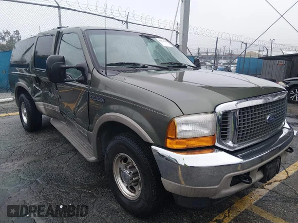 ✅ 2000 Ford Excursion Limited • VIN: 1FMNU42S7YED84370 • Lot: 44026965. Listed on IAAI with 110,635 mi. Free auction sales archive from the USA and detailed vehicle history report at DreamBid. Image 1.