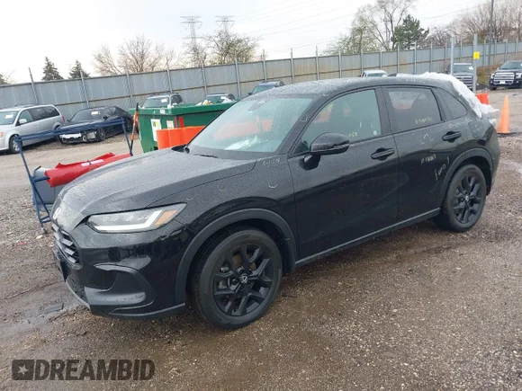 ✅ 2024 Honda HR-V Sport • VIN: 3CZRZ2H50RM770681 • Lot: 44736553. Wystawiony na IAAI z przebiegiem 36 157 mil. Bezpłatny archiwum sprzedaży aukcyjnych z USA i szczegółowy raport historii pojazdu na DreamBid. Zdjęcie 2.