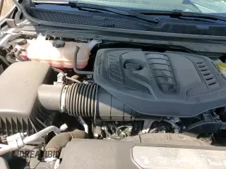 ✅ 2024 Jeep Wagoneer Series III • VIN: 1C4SJSDP3RS104444 • Lot: 71365085. Wystawiony na Copart z przebiegiem 17 837 mil. Bezpłatny archiwum sprzedaży aukcyjnych z USA i szczegółowy raport historii pojazdu na DreamBid. Zdjęcie 16.