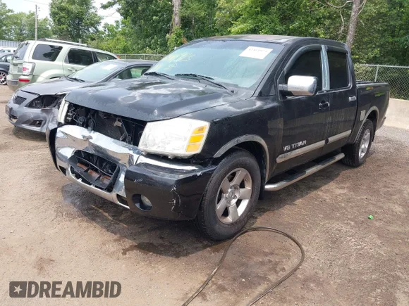 ✅ 2005 Nissan Titan SE • VIN: 1N6BA07A95N543617 • Lot: 44147039. Wystawiony na IAAI z przebiegiem 300 939 mil. Bezpłatny archiwum sprzedaży aukcyjnych z USA i szczegółowy raport historii pojazdu na DreamBid. Zdjęcie 2.