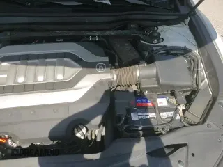 ✅ 2018 Acura RLX Technology • VIN: JH4KC1F58JC001257 • Lot: 68500605. Wystawiony na Copart z przebiegiem 84 064 mil. Bezpłatny archiwum sprzedaży aukcyjnych z USA i szczegółowy raport historii pojazdu na DreamBid. Zdjęcie 15.