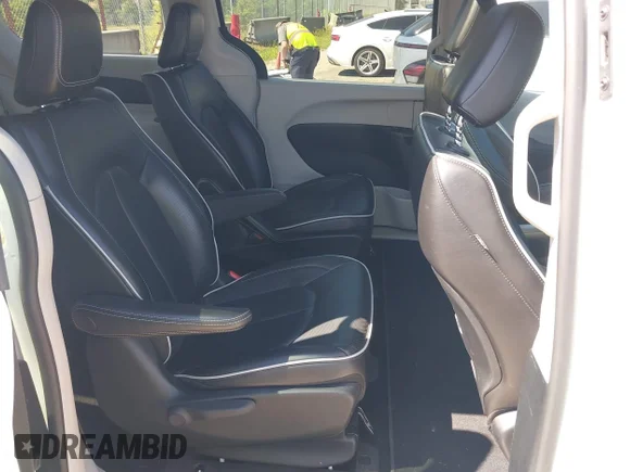 ✅ 2023 Chrysler Pacifica Hybrid Limited • VIN: 2C4RC1S75PR630501 • Lot: 45412807. Listed on IAAI with 45,633 mi. Free auction sales archive from the USA and detailed vehicle history report at DreamBid. Image 8.