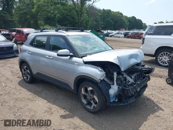 ✅ 2021 Hyundai Venue Denim • VIN: KMHRC8A37MU128106 • Lot: 45620371. Wystawiony na IAAI z przebiegiem 60 316 mil. Bezpłatny archiwum sprzedaży aukcyjnych z USA i szczegółowy raport historii pojazdu na DreamBid. Zdjęcie 1.
