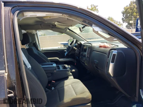 ✅ 2018 Chevrolet Silverado 1500 LT • VIN: 1GCRCREH9JZ327477 • Лот: 45255374. Опубліковано раніше на IAAI з пробігом 118 436 миль. Безкоштовний доступ до архіву аукціонних продажів зі США та докладний звіт про історію автомобіля на DreamBid. Зображення 5.