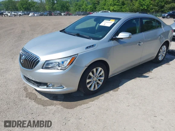 ✅ 2015 Buick LaCrosse Leather • VIN: 1G4GB5GR1FF300089 • Lot: 45109181. Wystawiony na IAAI z przebiegiem 172 953 mil. Bezpłatny archiwum sprzedaży aukcyjnych z USA i szczegółowy raport historii pojazdu na DreamBid. Zdjęcie 2.