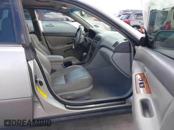 ✅ 2000 Lexus ES 300 • VIN: JT8BF28G7Y5083458 • Лот: 45347653. Опубліковано раніше на IAAI з пробігом 105 375 миль. Безкоштовний доступ до архіву аукціонних продажів зі США та докладний звіт про історію автомобіля на DreamBid. Зображення 5.
