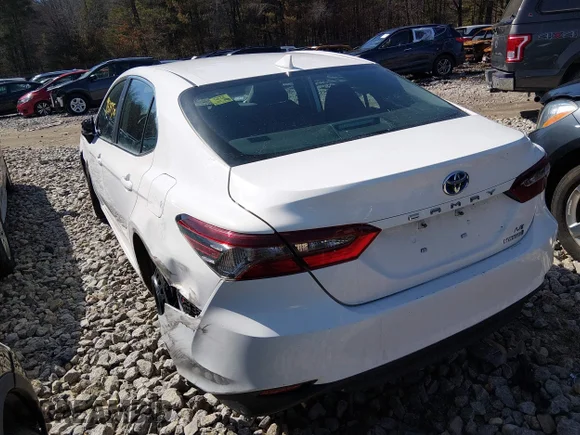 ✅ 2024 Toyota Camry Hybrid LE • VIN: 4T1C31AKXRU064431 • Лот: 44388950. Опубликован ранее на IAAI с пробегом 66 317 миль. Бесплатный доступ к архиву аукционных продаж из США и подробный отчёт об истории автомобиля на DreamBid. Изображение 3.