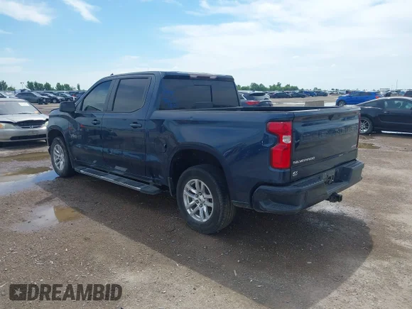 ✅ 2020 Chevrolet Silverado 1500 RST • VIN: 3GCPWDED1LG399145 • Lot: 45035088. Wystawiony na IAAI z przebiegiem 111 790 mil. Bezpłatny archiwum sprzedaży aukcyjnych z USA i szczegółowy raport historii pojazdu na DreamBid. Zdjęcie 3.