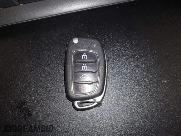 ✅ 2019 Hyundai Sonata SE • VIN: 5NPE24AF5KH744662 • Lot: 43840627. Wystawiony na IAAI z przebiegiem Nie podano. Bezpłatny archiwum sprzedaży aukcyjnych z USA i szczegółowy raport historii pojazdu na DreamBid. Zdjęcie 11.