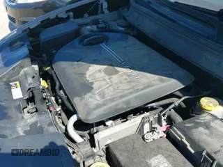 ✅ 2015 Jeep Cherokee Latitude • VIN: 1C4PJMCS3FW775978 • Lot: 41878550. Wystawiony na IAAI z przebiegiem 130 460 mil. Bezpłatny archiwum sprzedaży aukcyjnych z USA i szczegółowy raport historii pojazdu na DreamBid. Zdjęcie 19.