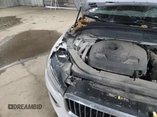 ✅ 2018 Volvo XC60 Inscription • VIN: YV4A22RL1J1001285 • Lot: 95711165. Listed on Copart with 87,474 mi. Free auction sales archive from the USA and detailed vehicle history report at DreamBid. Image 14.