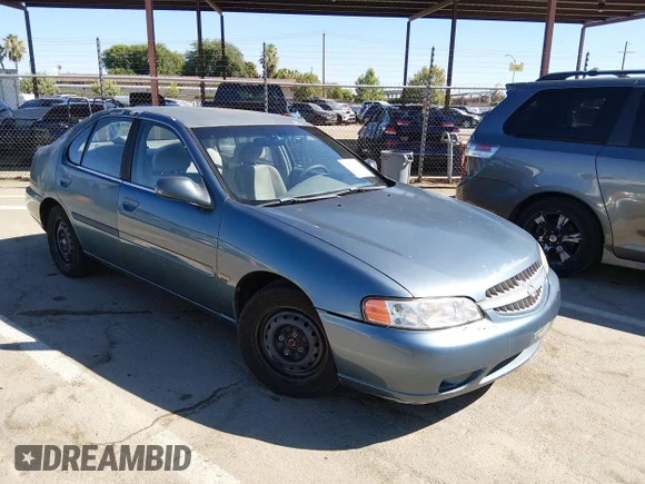 ✅ 2001 Nissan Altima GXE • VIN: 1N4DL01D61C105531 • Lot: 45478294. Listed on IAAI with 91,061 mi. Free auction sales archive from the USA and detailed vehicle history report at DreamBid. Image 1.