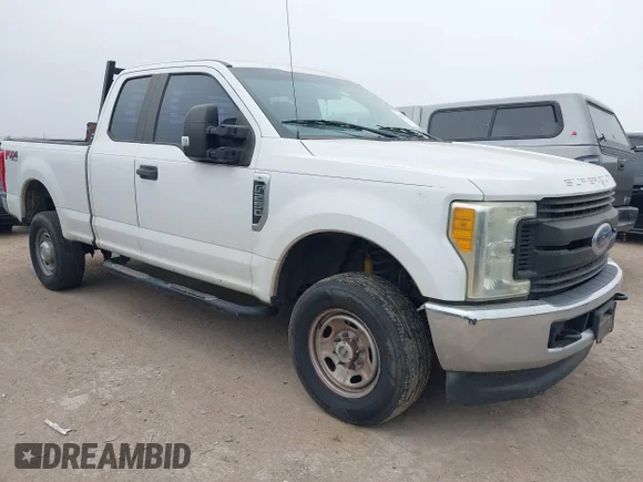 ✅ 2017 Ford F-250 XL • VIN: 1FT7X2B65HEC00829 • Лот: 44099841. Опубликован ранее на IAAI с пробегом 308 310 миль. Бесплатный доступ к архиву аукционных продаж из США и подробный отчёт об истории автомобиля на DreamBid. Изображение 1.
