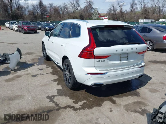 ✅ 2019 Volvo XC60 Inscription • VIN: LYV102RL9KB284828 • Lot: 41925864. Wystawiony na IAAI z przebiegiem 94 394 mil. Bezpłatny archiwum sprzedaży aukcyjnych z USA i szczegółowy raport historii pojazdu na DreamBid. Zdjęcie 3.