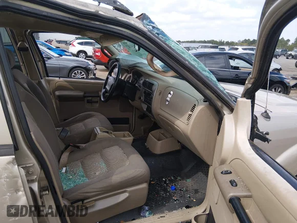 ✅ 2004 Ford Explorer Sport Trac XLS • VIN: 1FMZU67K74UA46845 • Lot: 44715747. Wystawiony na IAAI z przebiegiem 219 583 mil. Bezpłatny archiwum sprzedaży aukcyjnych z USA i szczegółowy raport historii pojazdu na DreamBid. Zdjęcie 5.