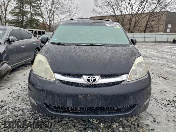 ✅ 2010 Toyota Sienna XLE • VIN: 5TDDK4CC8AS032587 • Lot: 98283635. Listed on Copart with 198,043 mi. Free auction sales archive from the USA and detailed vehicle history report at DreamBid. Image 5.