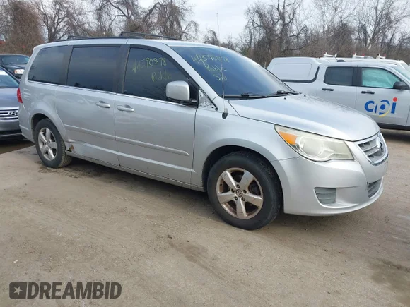 ✅ 2011 Volkswagen Routan SE • VIN: 2V4RW3DG9BR642665 • Lot: 44590878. Listed on IAAI with 213,194 mi. Free auction sales archive from the USA and detailed vehicle history report at DreamBid. Image 1.