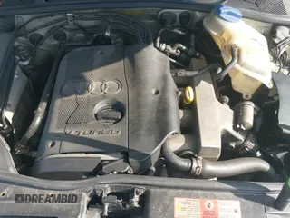 ✅ 2001 Audi A4 • VIN: WAUDC68D21A150395 • Lot: 42682180. Wystawiony na IAAI z przebiegiem 215 806 mil. Bezpłatny archiwum sprzedaży aukcyjnych z USA i szczegółowy raport historii pojazdu na DreamBid. Zdjęcie 13.