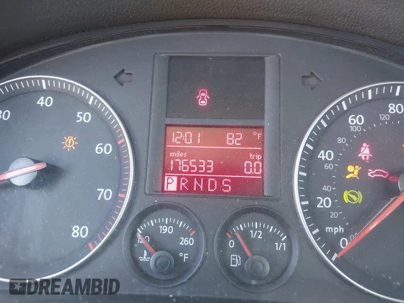 ✅ 2006 Volkswagen Jetta 2.5L • VIN: 3VWRF71KX6M692057 • Lot: 43494562. Wystawiony na IAAI z przebiegiem 176 533 mil. Bezpłatny archiwum sprzedaży aukcyjnych z USA i szczegółowy raport historii pojazdu na DreamBid. Zdjęcie 7.