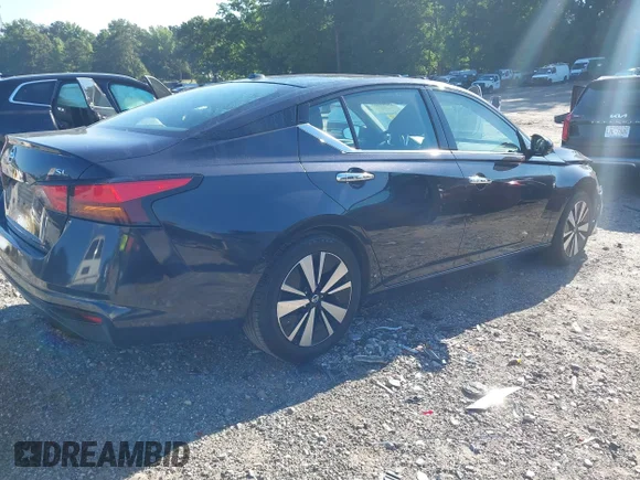 ✅ 2020 Nissan Altima SL • VIN: 1N4BL4EV5LC157947 • Lot: 45261469. Wystawiony na IAAI z przebiegiem 184 668 mil. Bezpłatny archiwum sprzedaży aukcyjnych z USA i szczegółowy raport historii pojazdu na DreamBid. Zdjęcie 4.