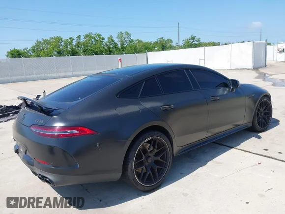 ✅ 2020 Mercedes-Benz AMG GT 53 • VIN: WDD7X6BB5LA015478 • Lot: 42189953. Wystawiony na IAAI z przebiegiem 10 400 mil. Bezpłatny archiwum sprzedaży aukcyjnych z USA i szczegółowy raport historii pojazdu na DreamBid. Zdjęcie 4.