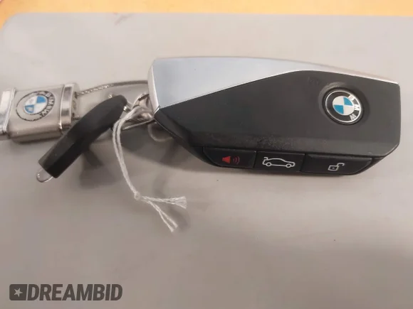 ✅ 2025 BMW iX xDrive50 • VIN: WB523CF02SCU47905 • Лот: 44492602. Опубліковано раніше на IAAI з пробігом 14 756 миль. Безкоштовний доступ до архіву аукціонних продажів зі США та докладний звіт про історію автомобіля на DreamBid. Зображення 11.
