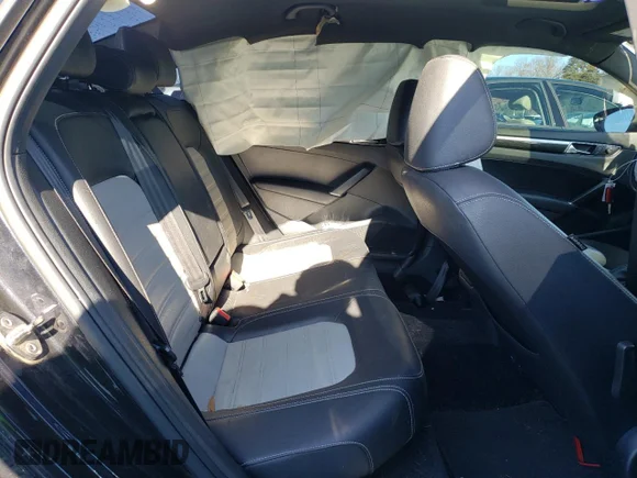 ✅ 2018 Volkswagen Passat GT • VIN: 1VWJM7A32JC036926 • Lot: 69445622. Wystawiony na Copart z przebiegiem Nie podano. Bezpłatny archiwum sprzedaży aukcyjnych z USA i szczegółowy raport historii pojazdu na DreamBid. Zdjęcie 10.
