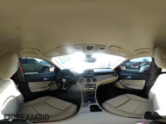 ✅ 2018 Mercedes-Benz GLA 250 • VIN: WDCTG4EB0JJ479374 • Lot: 45019557. Wystawiony na IAAI z przebiegiem 66 138 mil. Bezpłatny archiwum sprzedaży aukcyjnych z USA i szczegółowy raport historii pojazdu na DreamBid. Zdjęcie 21.