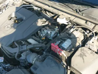 ✅ 2024 Mazda 3 S Select Sport • VIN: 3MZBPABM3RM436133 • Lot: 43381502. Wystawiony na IAAI z przebiegiem 9 358 mil. Bezpłatny archiwum sprzedaży aukcyjnych z USA i szczegółowy raport historii pojazdu na DreamBid. Zdjęcie 17.