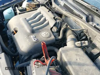 ✅ 2004 Volkswagen Golf GL • VIN: 9BWFL61J544011236 • Lot: 41444973. Listed on IAAI with 101,756 mi. Free auction sales archive from the USA and detailed vehicle history report at DreamBid. Image 23.