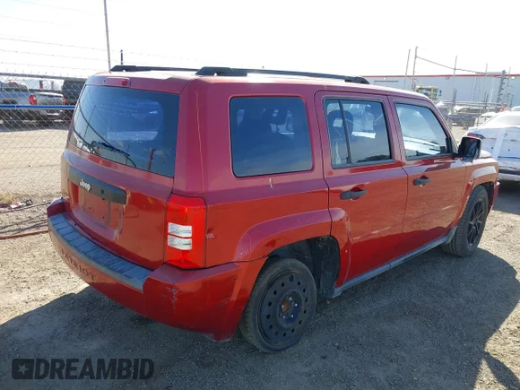 ✅ 2008 Jeep Patriot Sport • VIN: 1J8FT28088D729149 • Lot: 44167162. Wystawiony na IAAI z przebiegiem 161 449 mil. Bezpłatny archiwum sprzedaży aukcyjnych z USA i szczegółowy raport historii pojazdu na DreamBid. Zdjęcie 6.