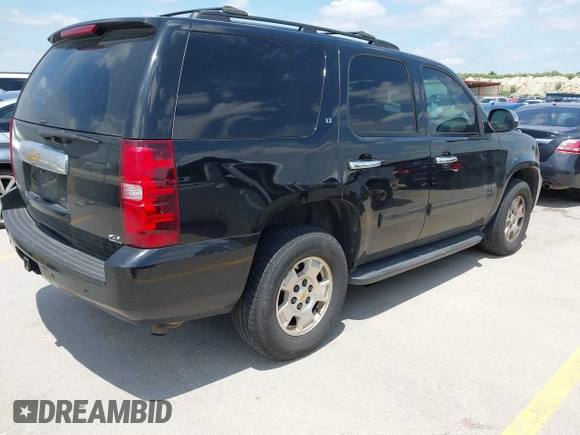 ✅ 2013 Chevrolet Tahoe LT • VIN: 1GNSCBE07DR236674 • Lot: 45031109. Wystawiony na IAAI z przebiegiem 206 565 mil. Bezpłatny archiwum sprzedaży aukcyjnych z USA i szczegółowy raport historii pojazdu na DreamBid. Zdjęcie 4.
