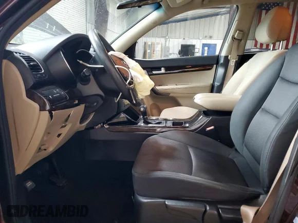 ✅ 2015 Kia Sorento LX • VIN: 5XYKTCA60FG654214 • Lot: 51705796. Listed on Copart with 56,686 mi. Free auction sales archive from the USA and detailed vehicle history report at DreamBid. Image 7.