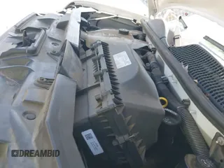 ✅ 2019 Chevrolet Express Cargo • VIN: 1GCWGAFPXK1167236 • Lot: 43194177. Wystawiony na IAAI z przebiegiem 209 518 mil. Bezpłatny archiwum sprzedaży aukcyjnych z USA i szczegółowy raport historii pojazdu na DreamBid. Zdjęcie 18.