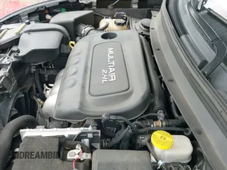 ✅ 2017 Jeep Cherokee Latitude • VIN: 1C4PJMCB6HD236933 • Lot: 42729797. Wystawiony na IAAI z przebiegiem 105 028 mil. Bezpłatny archiwum sprzedaży aukcyjnych z USA i szczegółowy raport historii pojazdu na DreamBid. Zdjęcie 20.