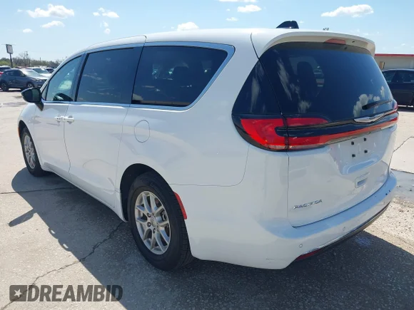 ✅ 2024 Chrysler Pacifica Touring L • VIN: 2C4RC1BG3RR165431 • Lot: 44593955. Listed on IAAI with 52,969 mi. Free auction sales archive from the USA and detailed vehicle history report at DreamBid. Image 3.
